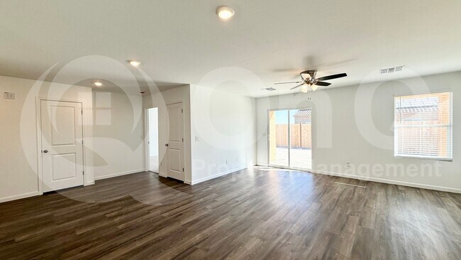 14515 S Vera Cruz Rd Arizona City, AZ 85123 photo 4