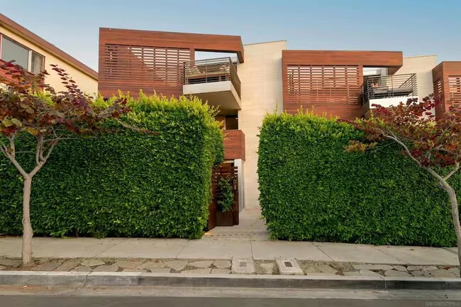 435 Ravina St San Diego, CA 92037 photo 3