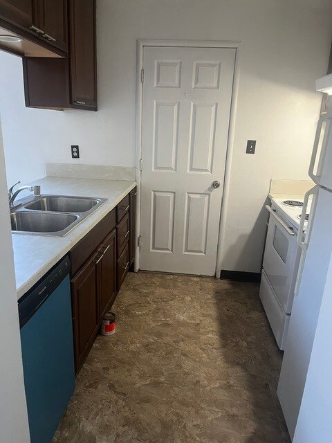 2065 Olivera Rd photo 2