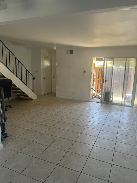 2065 Olivera Rd photo 5