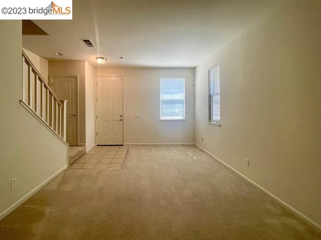 1026 Martin Luther King Dr Hayward, CA 94541 photo 3