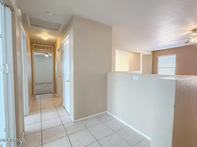 1042 S Clancy Cir Mesa, AZ 85208 photo 4