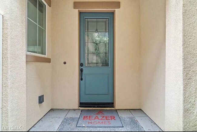 32396 Magee Ln Temecula, CA 92592 photo 3