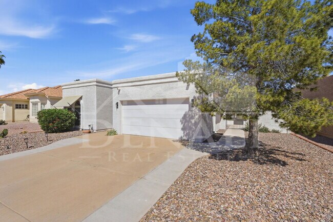 10602 E Elmhurst Dr Sun Lakes, AZ 85248 photo 2