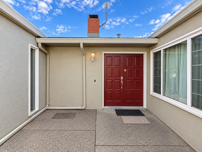 4610 Chateau Park Ct Fremont, CA 94538 photo 2