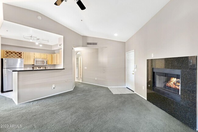 2929 W Yorkshire Dr Phoenix, AZ 85027 photo 4