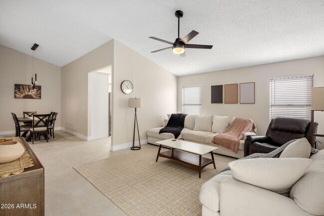 3967 E Verbena Ct Phoenix, AZ 85044 photo 5