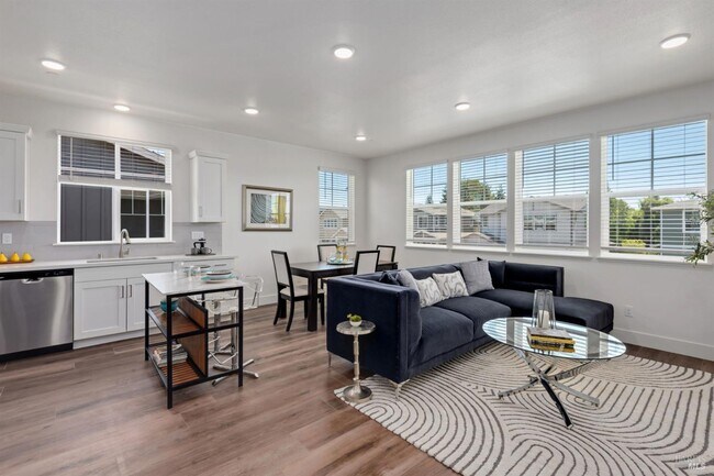 1480 Wrigley Ave Santa Rosa, CA 95407