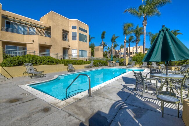 4025 Canario St Carlsbad, CA 92008 photo 2