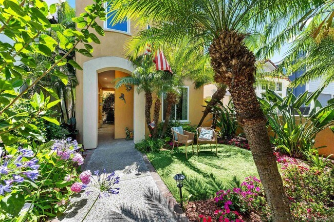 227 C Ave Coronado, CA 92118 photo 2