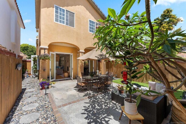 227 C Ave Coronado, CA 92118 photo 5