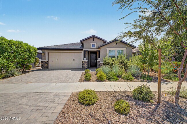 Gorgeous 5 Bed/3 Bath Home In The Sought-after Eastmark Subdivision In Mesa photo 4