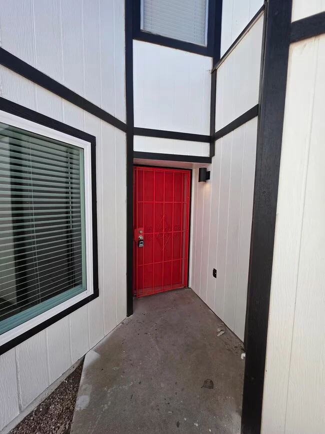 1749 E Pepper Cir Mesa, AZ 85203 photo 4