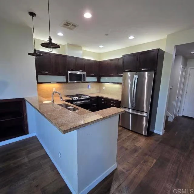 10752 New Grove Trail San Diego, CA 92130