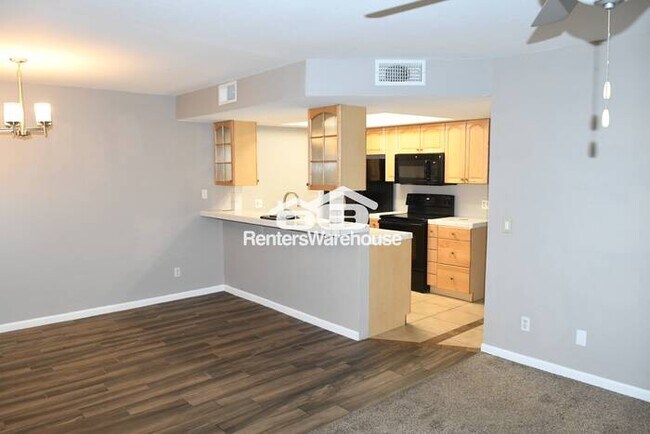 8814 North 8th St Phoenix, AZ 85020 photo 5