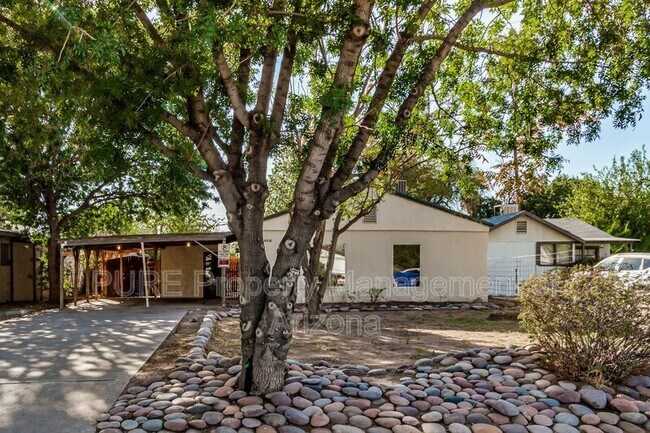 920 S Farmer Ave Tempe, AZ 85281 photo 2