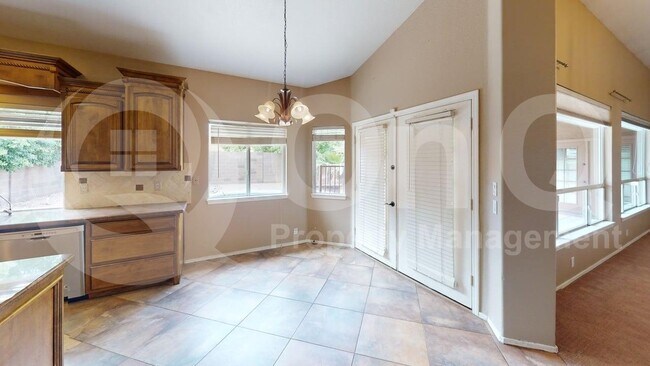 16804 S 25th Pl Phoenix, AZ 85048 photo 4