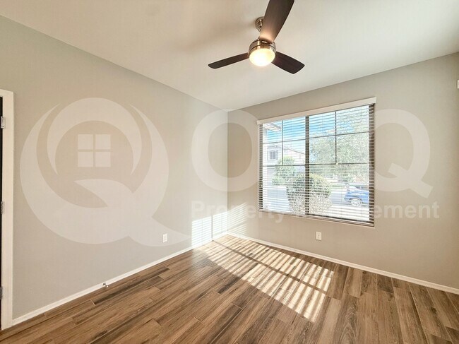 9560 W Weeping Willow Rd Peoria, AZ 85383 photo 4
