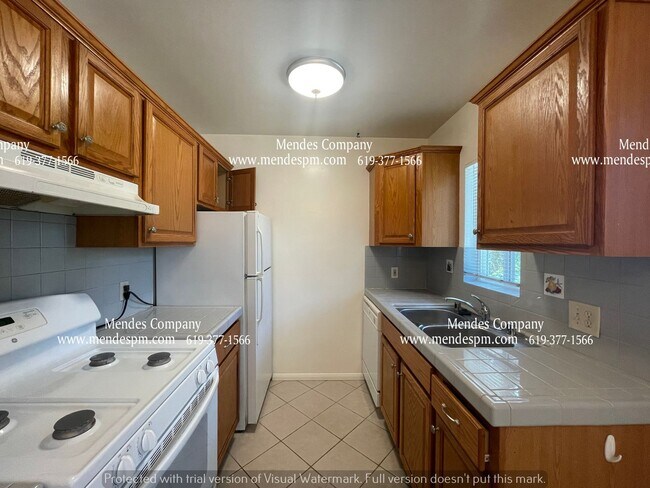 3123 Jarvis St San Diego, CA 92106 photo 4