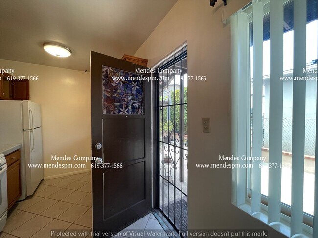 3123 Jarvis St San Diego, CA 92106 photo 5