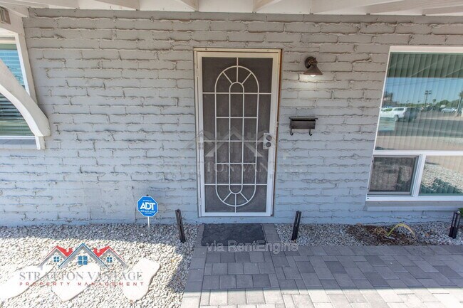 7550 E Edgemont Ave Scottsdale, AZ 85251 photo 5