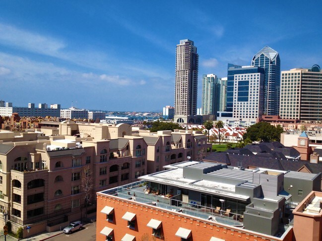 CityFront Terrace photo 3