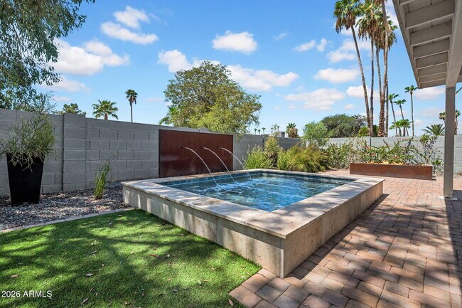 5219 E Winchcomb Dr Scottsdale, AZ 85254 photo 4