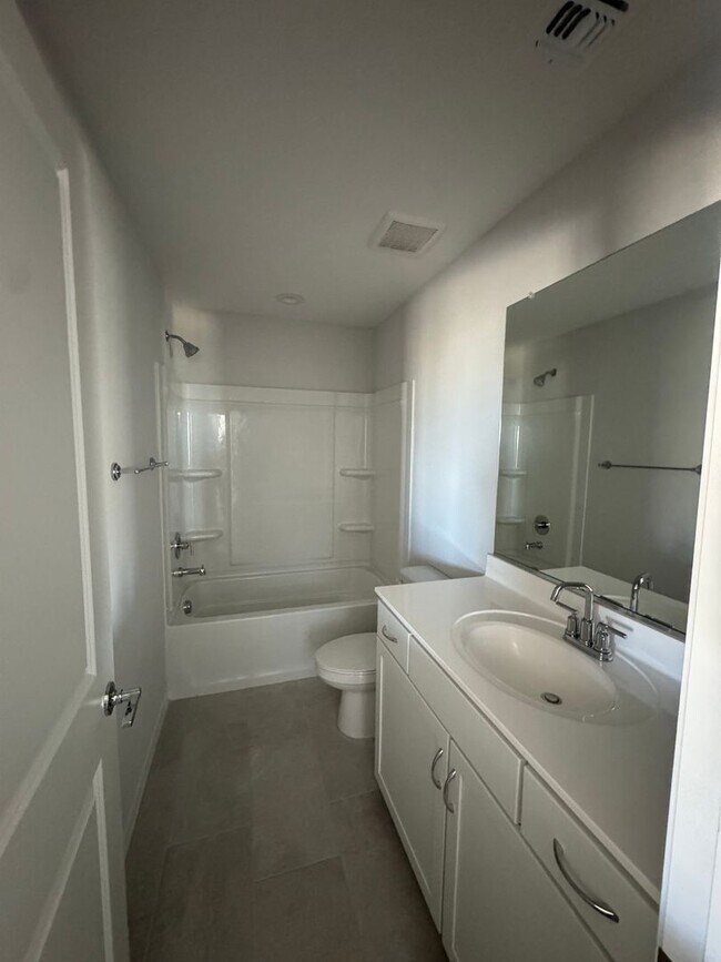 16510 W Whispering Wind Dr Surprise, AZ 85387 photo 5