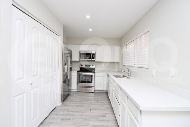11208 N 109th Way Scottsdale, AZ 85259 photo 2