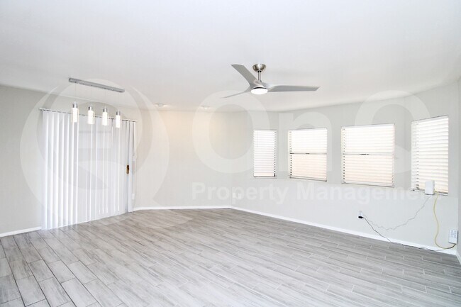 11208 N 109th Way Scottsdale, AZ 85259 photo 3