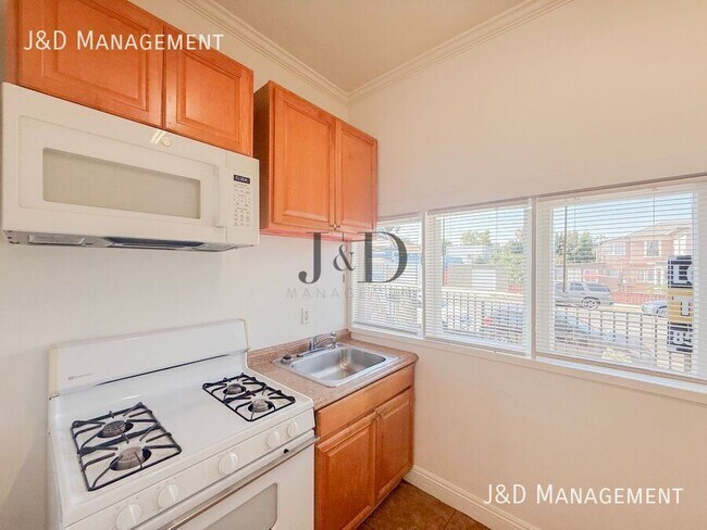 2120 Island Ave San Diego, CA 92102 photo 5