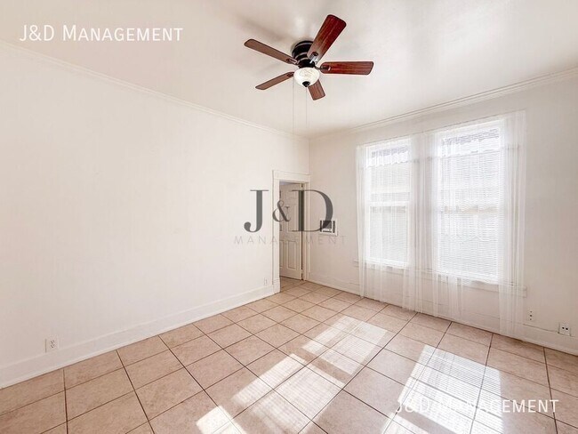 2120 Island Ave San Diego, CA 92102 photo 2