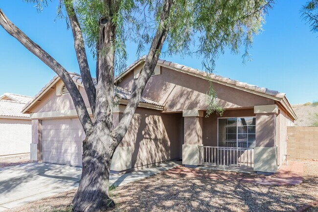 3618 W Tina Ln Glendale, AZ 85310 photo 3