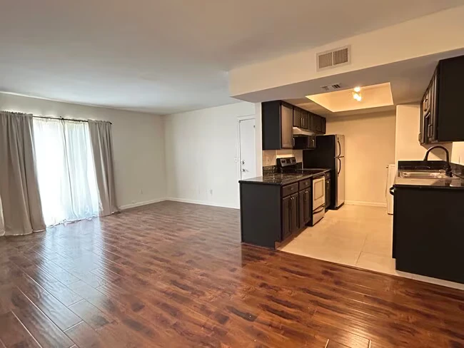 740 W Elm St Phoenix, AZ 85013 photo 3
