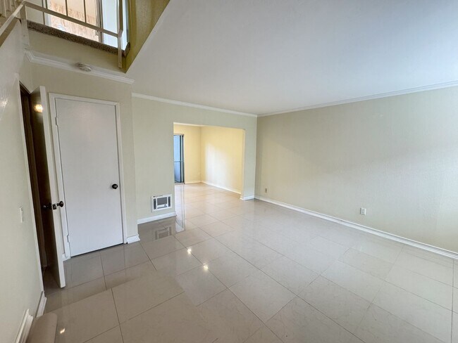 7962 Mission Center Ct San Diego, CA 92108 photo 3