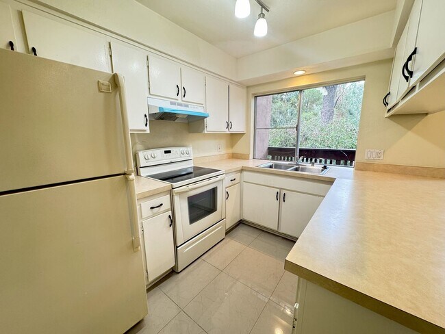 7962 Mission Center Ct San Diego, CA 92108 photo 5