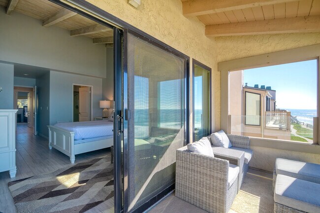 441 S Sierra Ave Solana Beach, CA 92075 photo 3