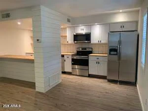 6114 N 79th St Scottsdale, AZ 85250 photo 2