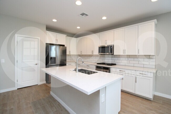 23059 E Escalante Rd Queen Creek, AZ 85142 photo 4