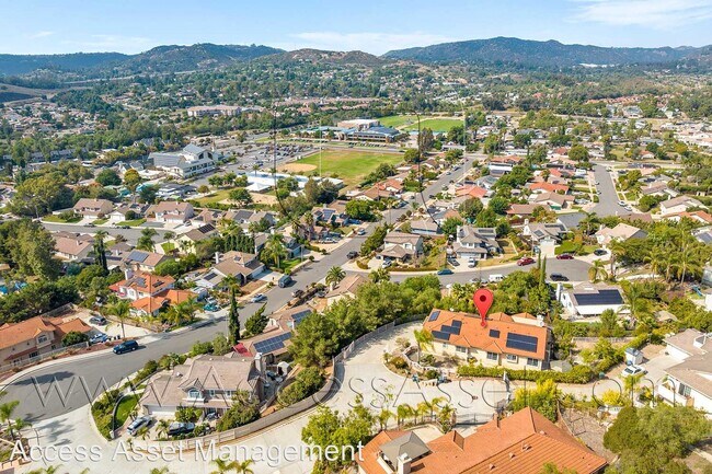 1744 Paradise St Escondido, CA 92026 photo 5