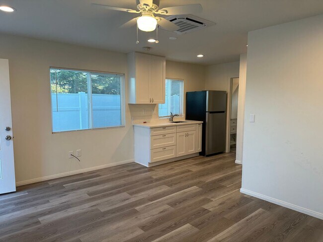 3432-3432 Egan St San Diego, CA 92115 photo 4