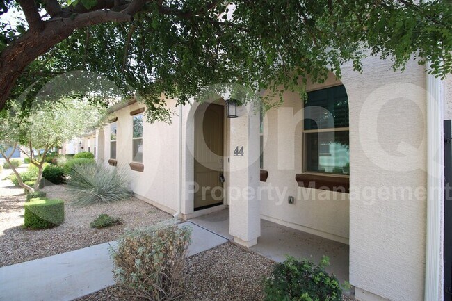 3855 S McQueen Rd Chandler, AZ 85286 photo 2