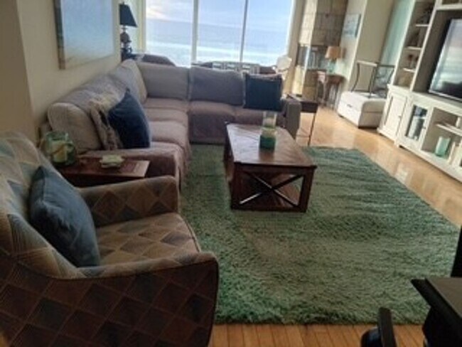 692 Ocean Ln Imperial Beach, CA 91932 photo 5