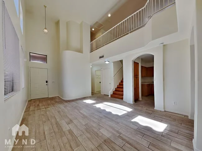 10524 W Almeria Rd Avondale, AZ 85392 photo 4