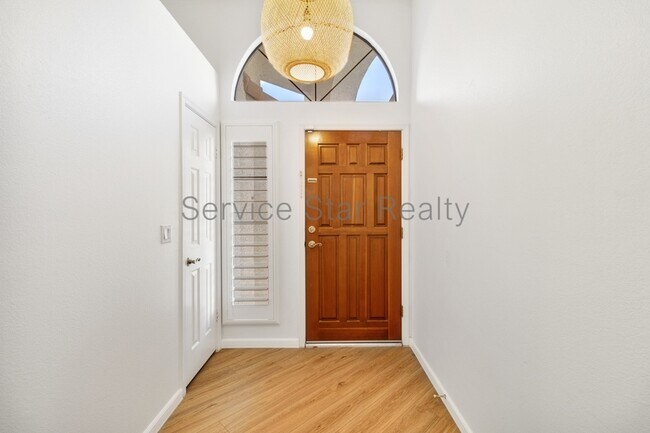 179 W Knox Rd Tempe, AZ 85284 photo 2