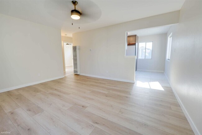 4356 38th St San Diego, CA 92105 photo 5