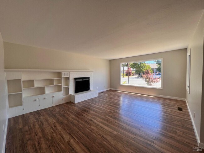 2109 Montecito Ave Santa Rosa, CA 95404 photo 5