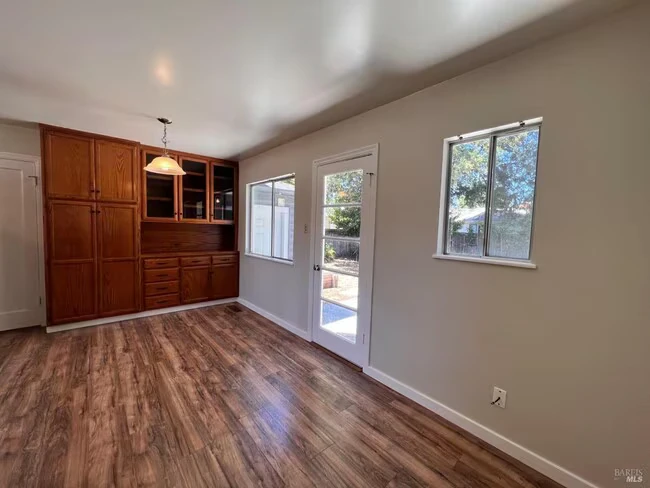 2109 Montecito Ave Santa Rosa, CA 95404 photo 4