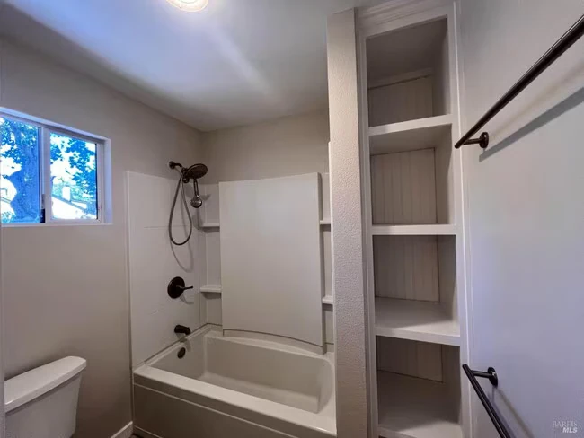 2109 Montecito Ave Santa Rosa, CA 95404 photo 2