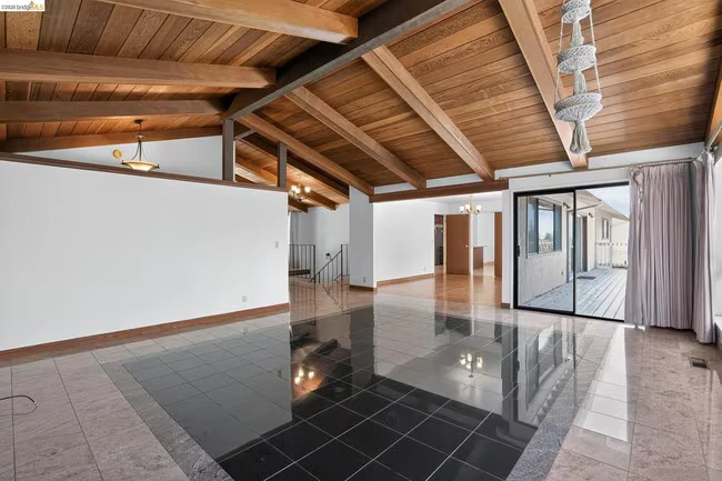525 Hampton Rd Piedmont, CA 94611 photo 5